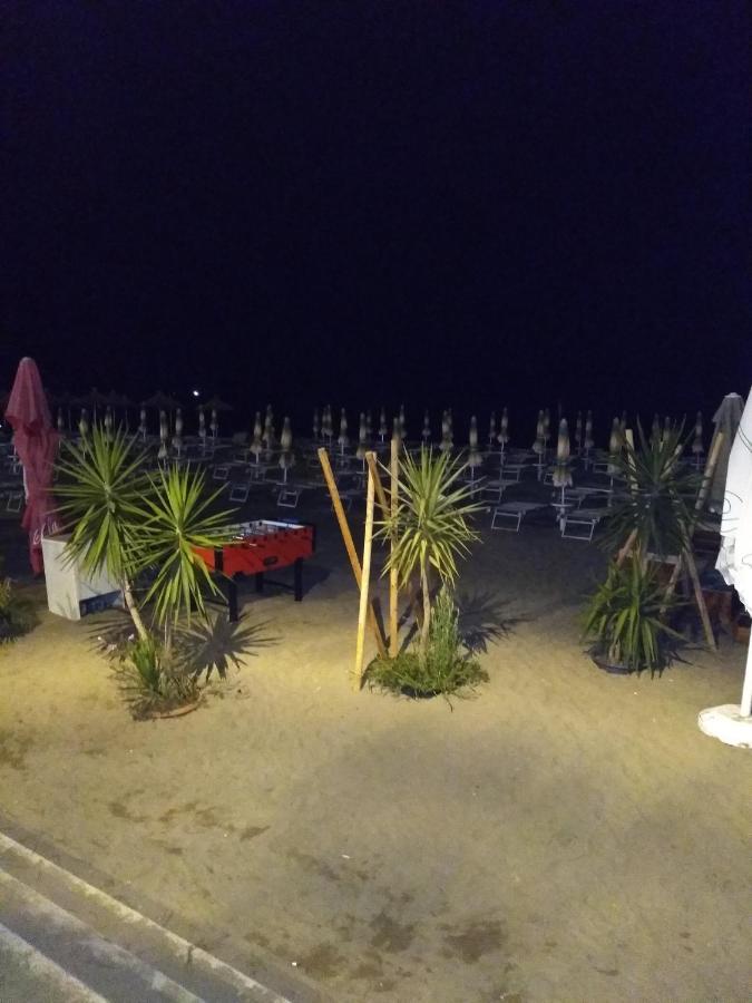 Sarah Appartamento Vlorë Exterior foto